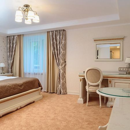 Hotel Polonez Minsk Exterior photo
