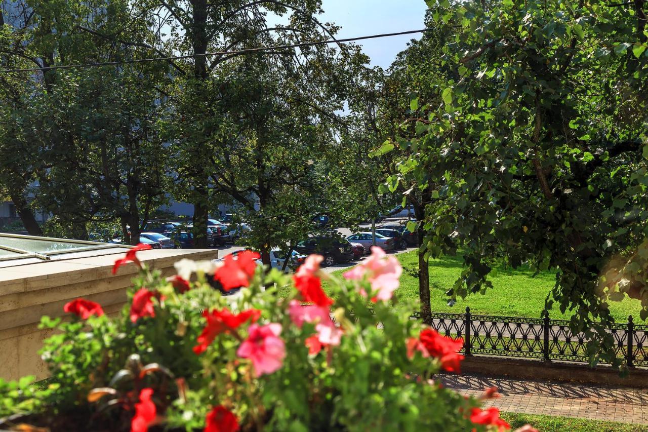 Hotel Polonez Minsk Exterior photo