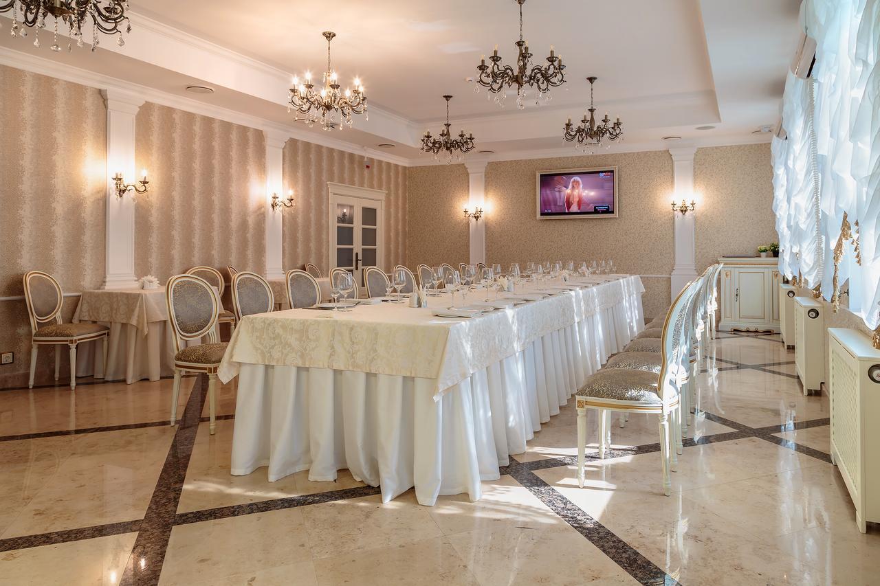 Hotel Polonez Minsk Exterior photo